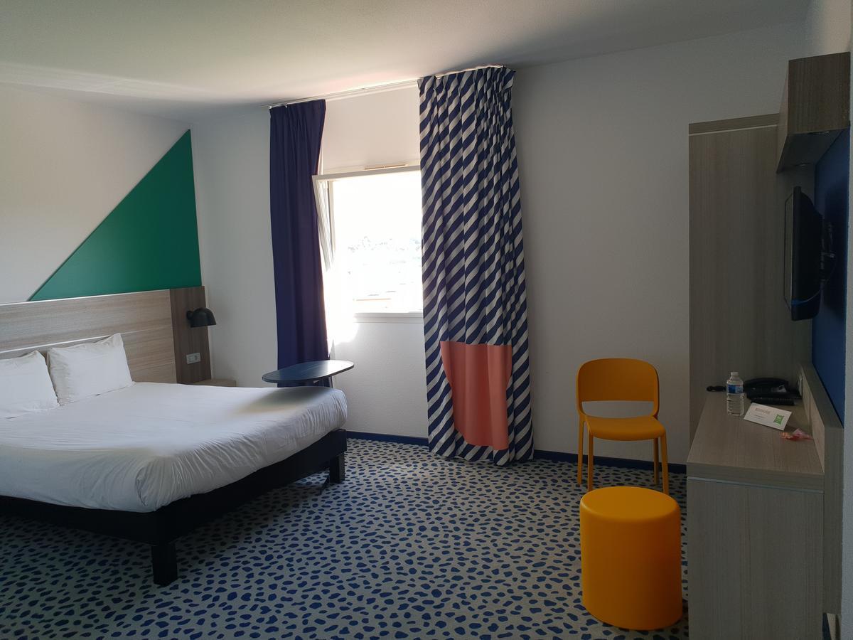 Ibis Styles Marseille Plan De Campagne Hotel Mirabeau Buitenkant foto